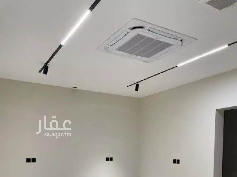 5 bedroom villa in Al Mahdiyyah 16