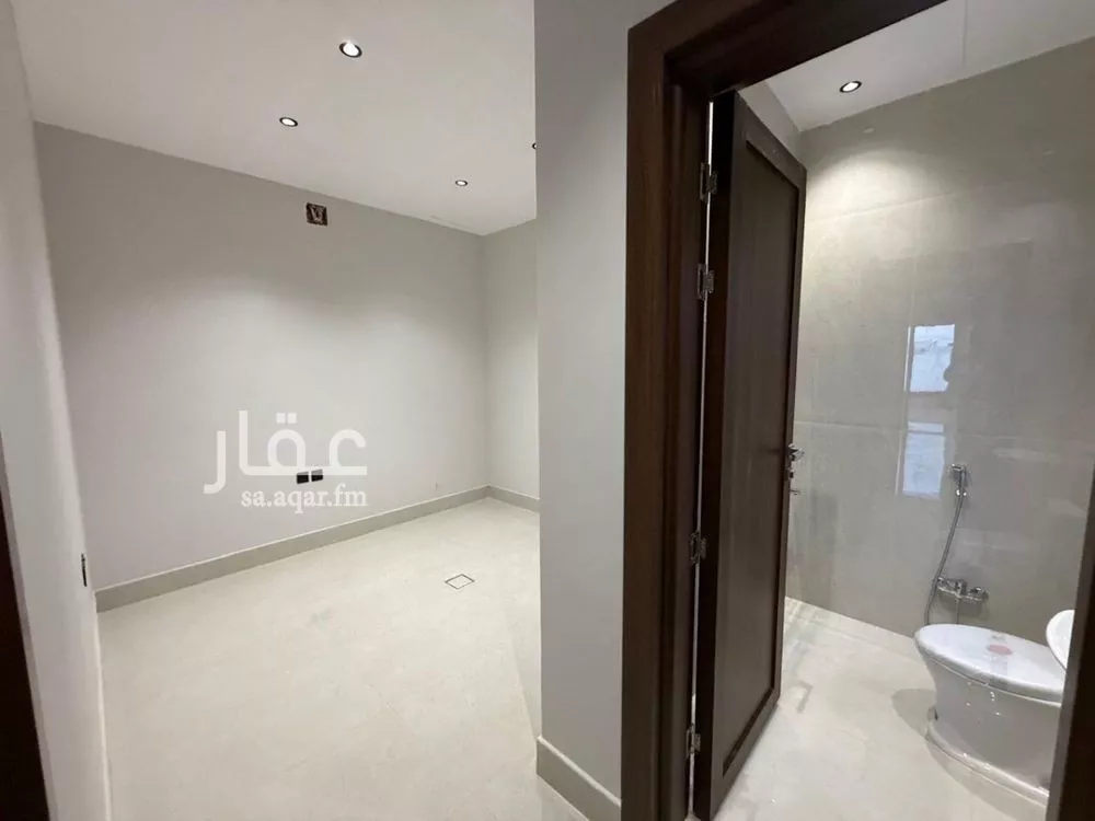 فيلا 6 غرف في المهدية 15