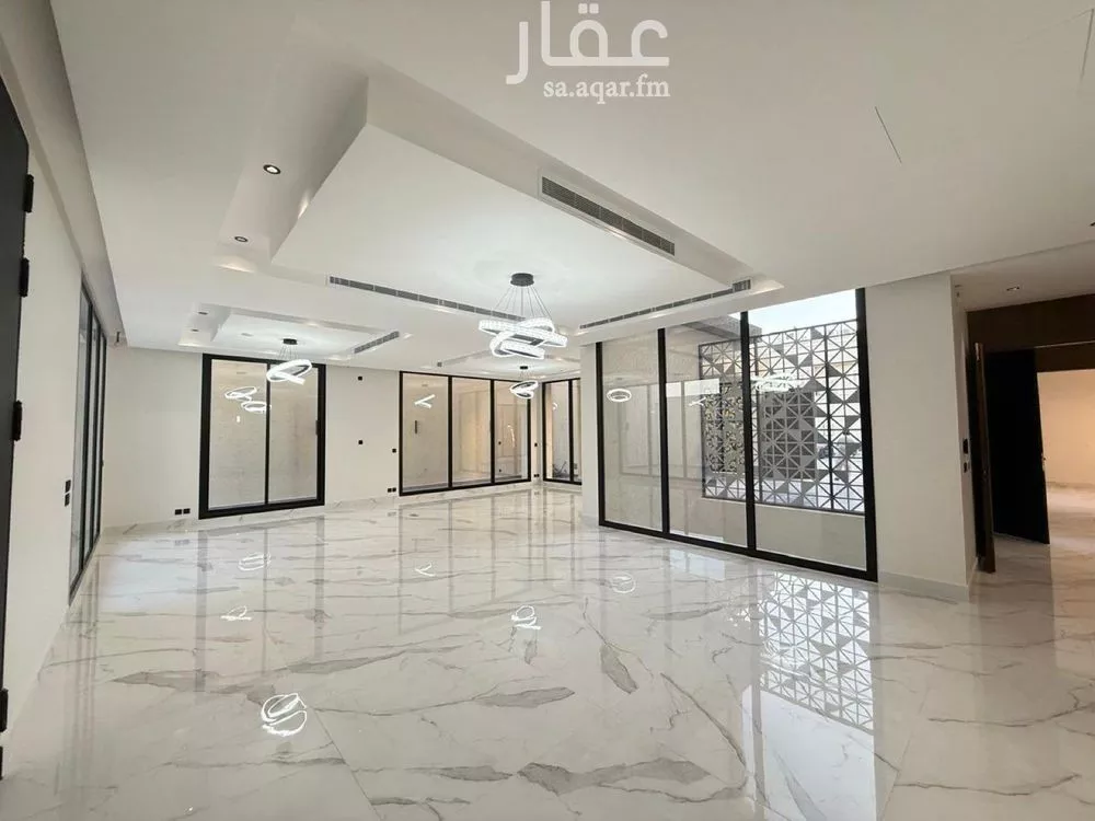 6 bedroom villa in Al Mahdiyyah 16