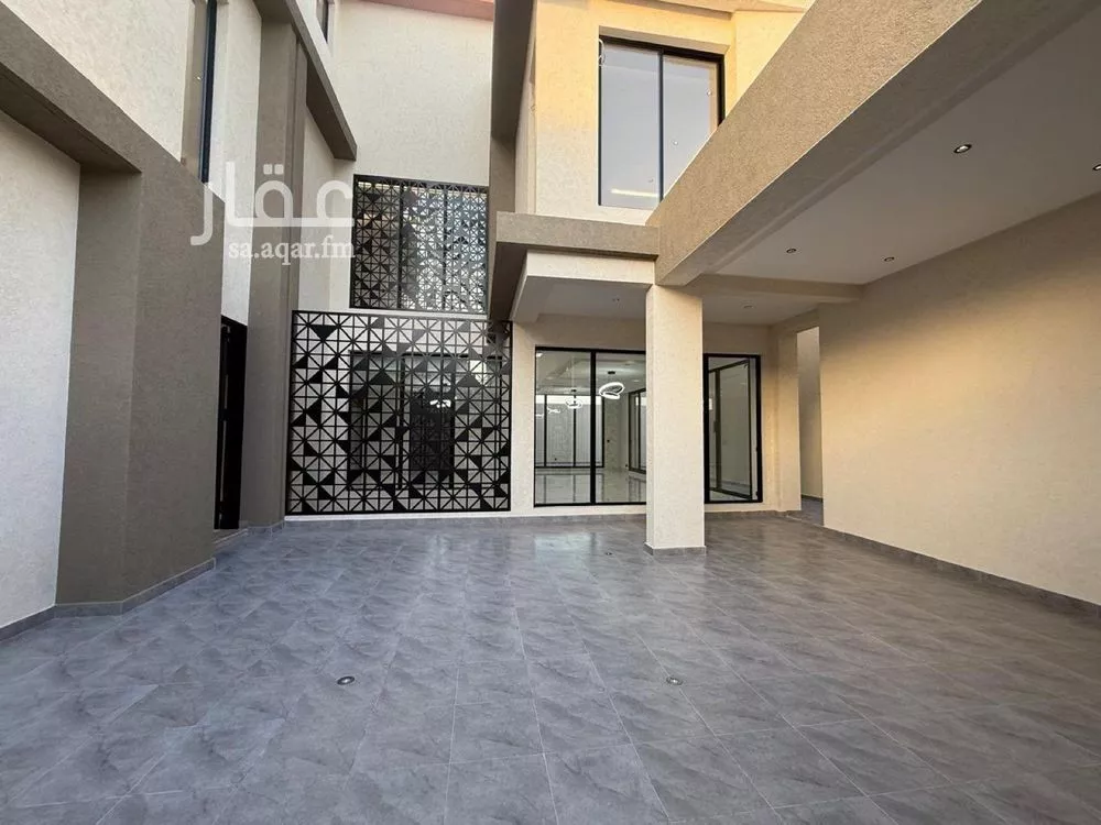 6 bedroom villa in Al Mahdiyyah 5