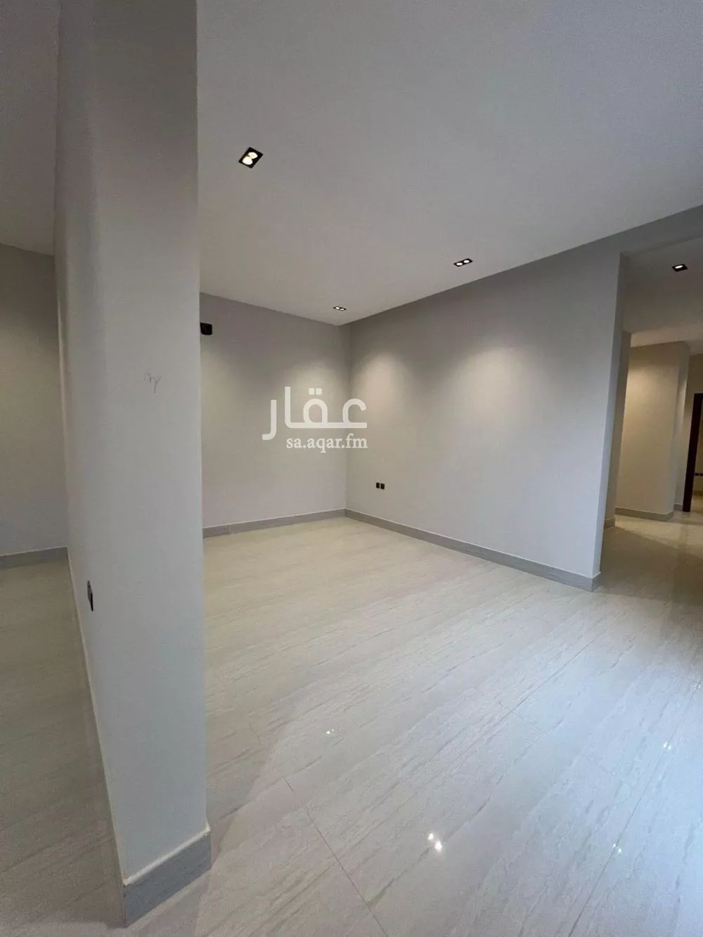 6 bedroom villa in Al Mahdiyyah 3