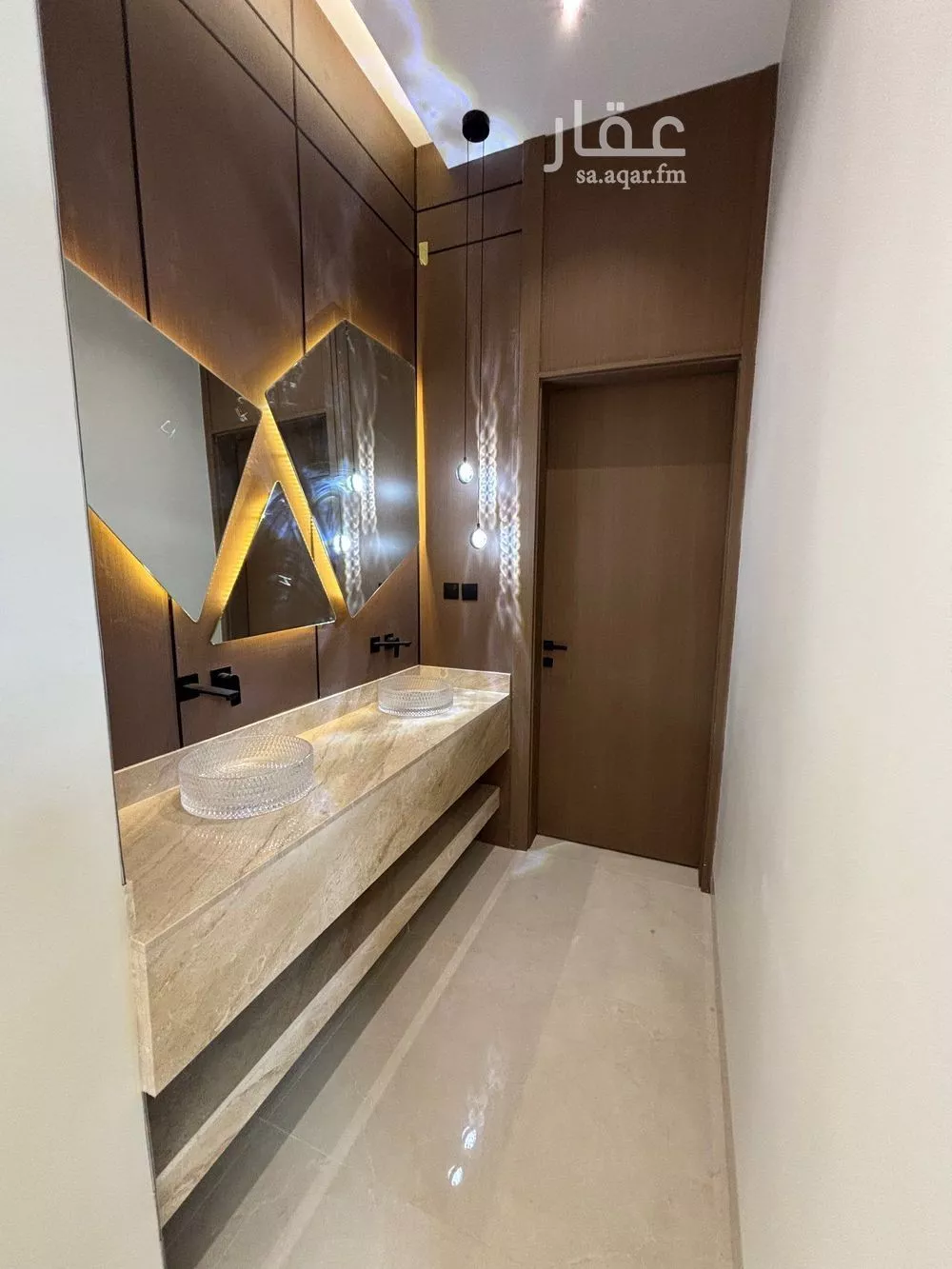 6 bedroom villa in Al Mahdiyyah 4