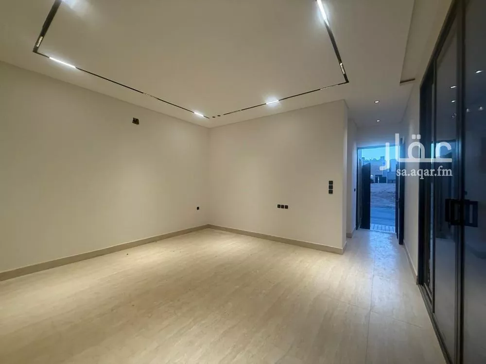 5 bedroom villa in Al Mahdiyyah 12
