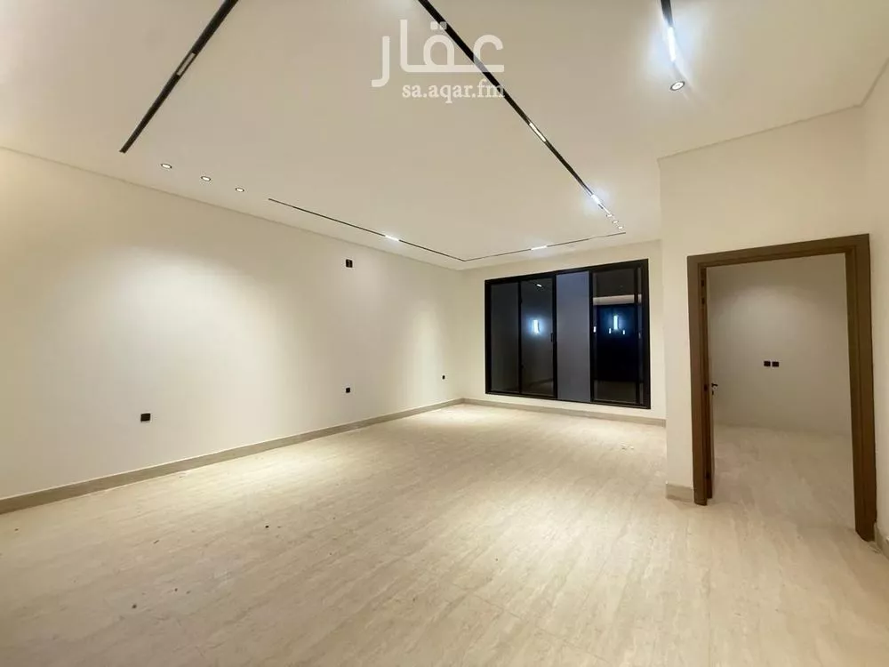 5 bedroom villa in Al Mahdiyyah 14