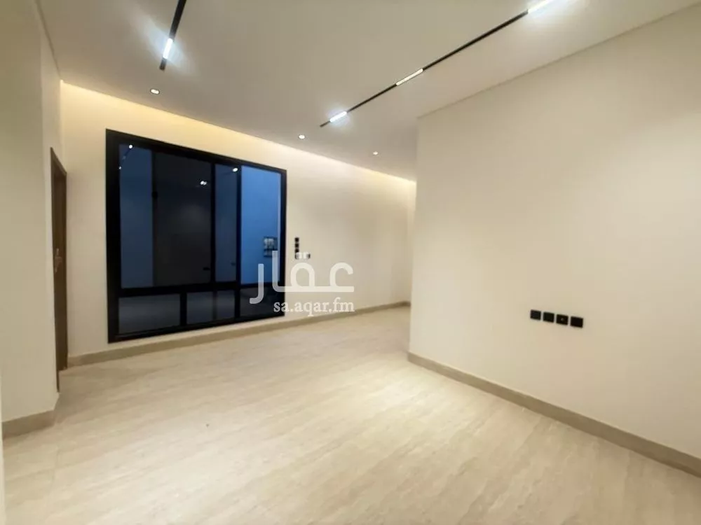 5 bedroom villa in Al Mahdiyyah 6