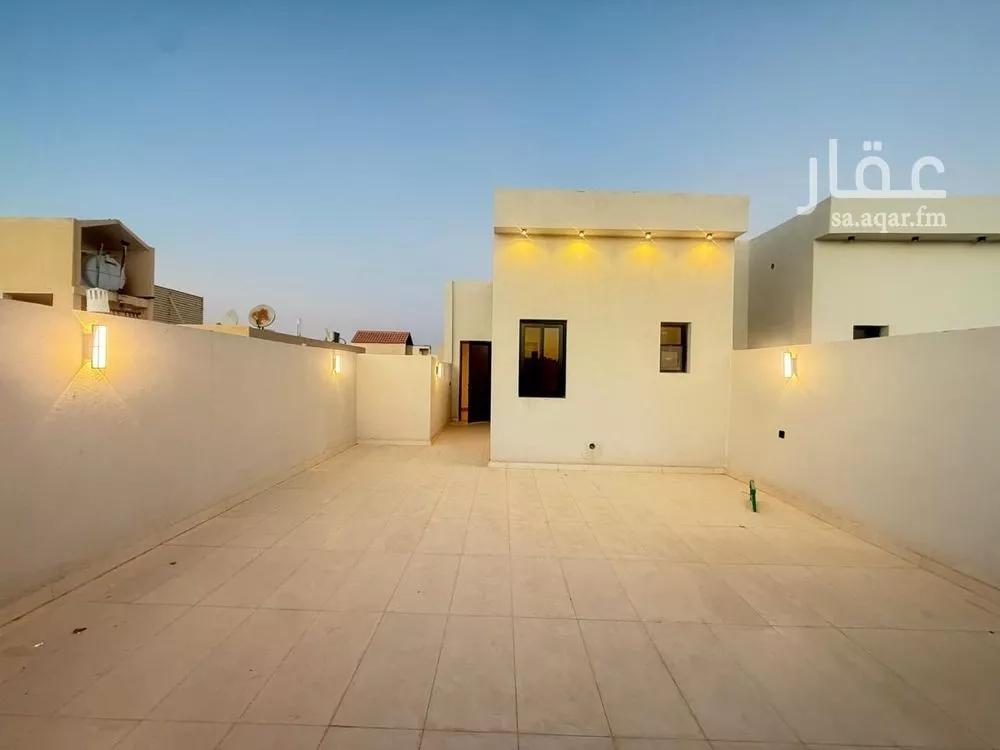 5 bedroom villa in Al Mahdiyyah 10