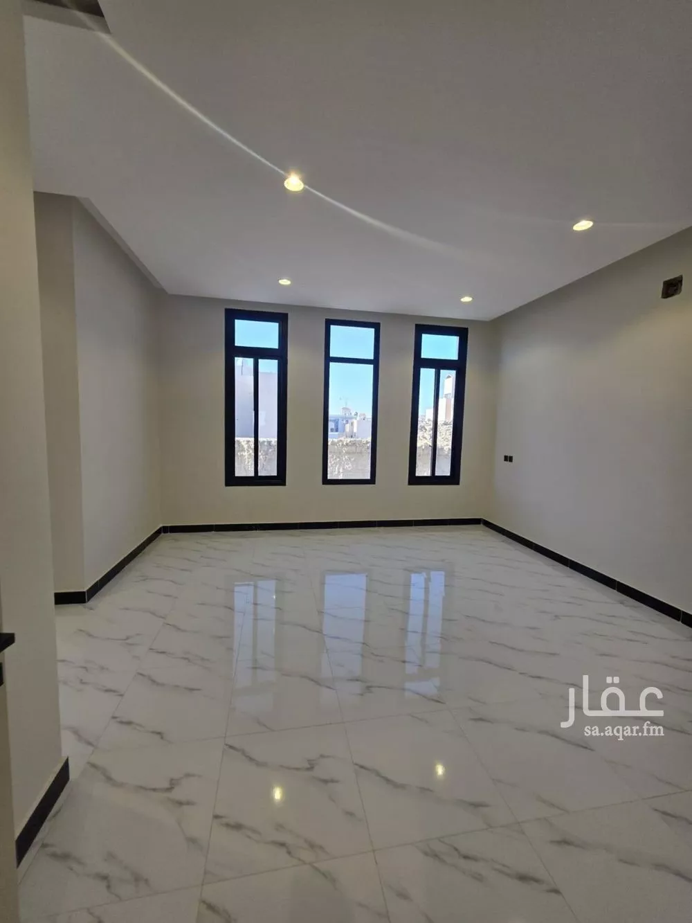 6 bedroom villa in Dhahrat Laban 3