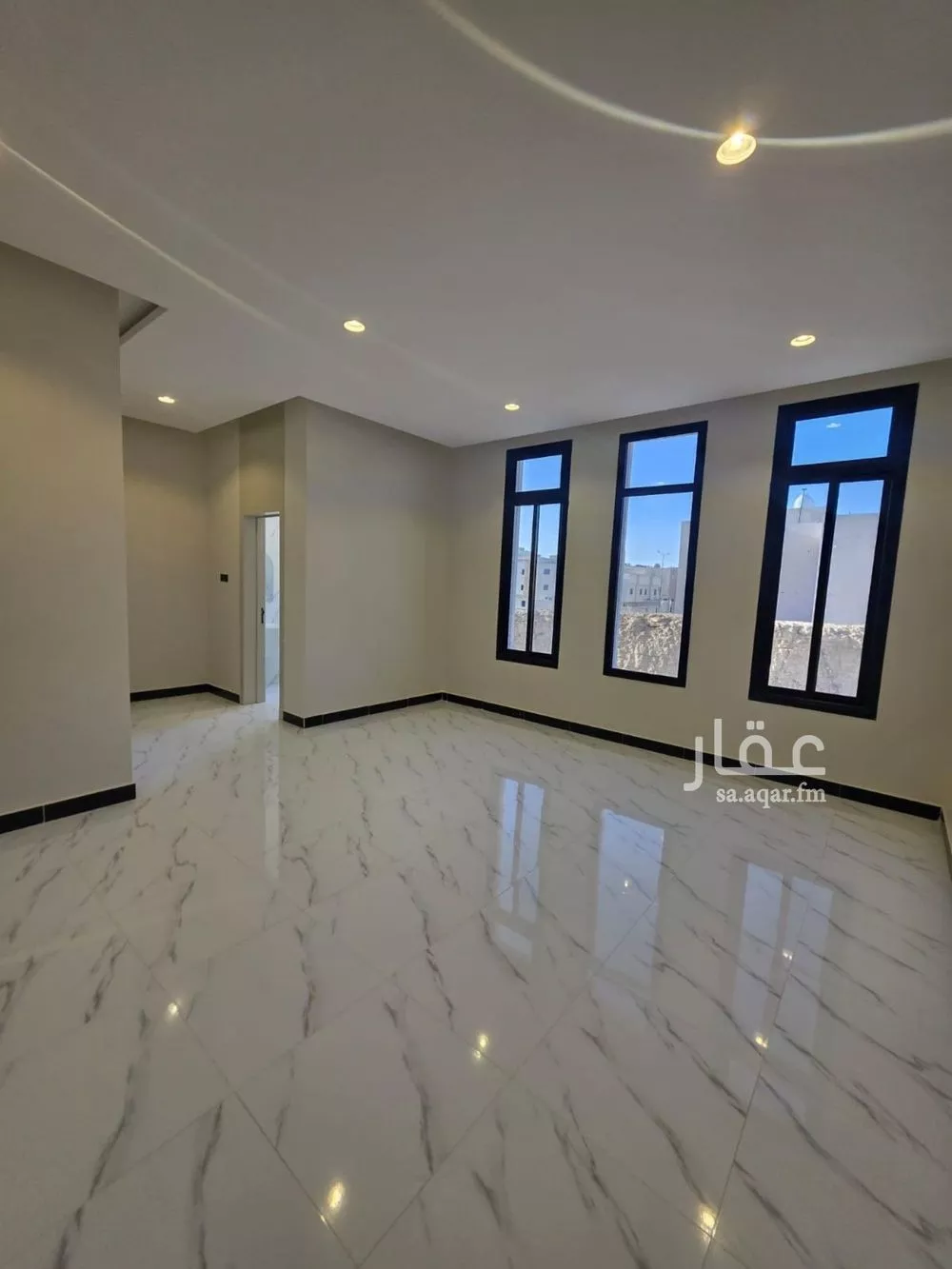 6 bedroom villa in Dhahrat Laban 5
