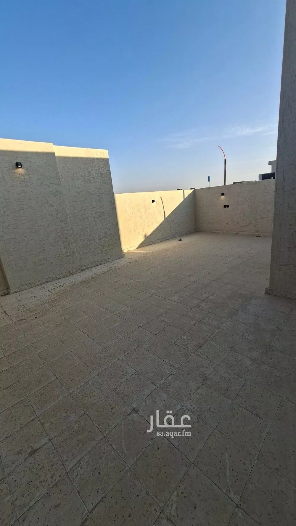 فيلا 7 غرف في عكاظ 18