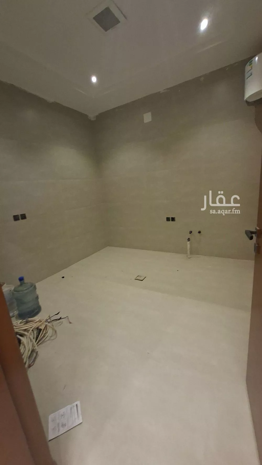 فيلا 7 غرف في عكاظ 8