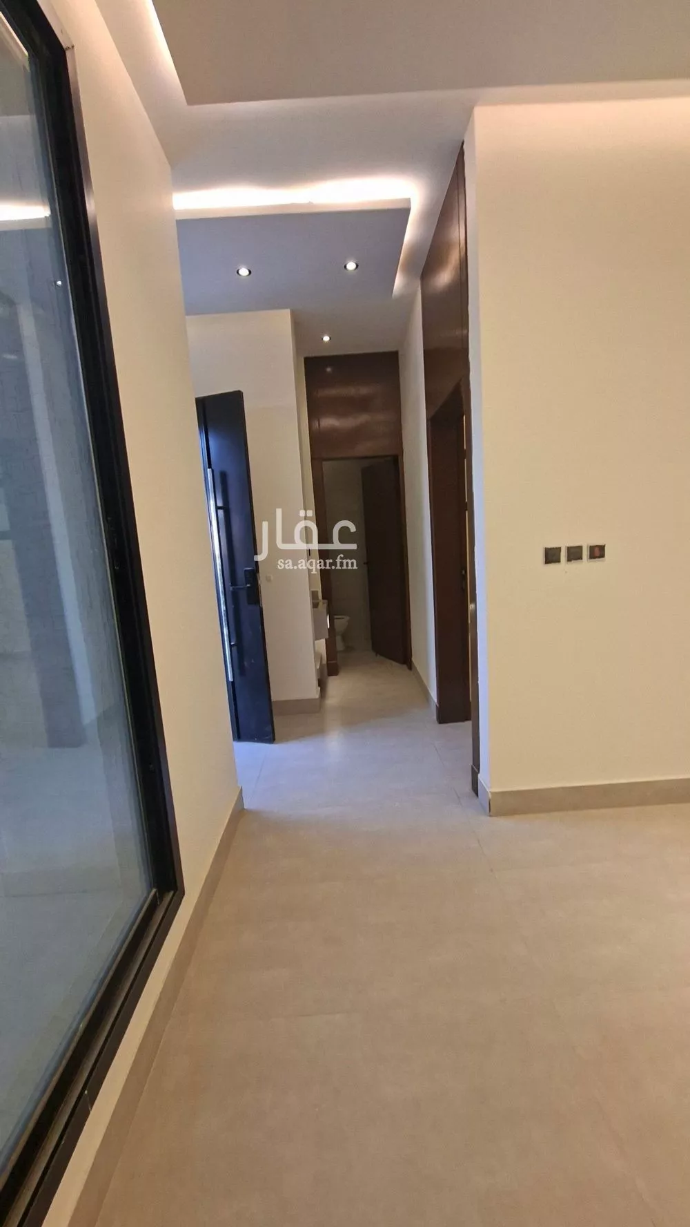 فيلا 7 غرف في عكاظ 9