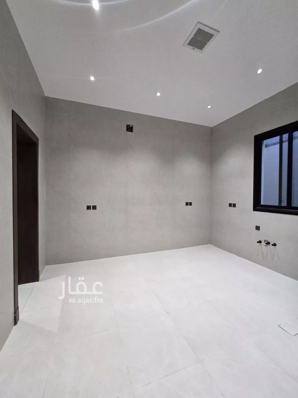 5 bedroom villa in Al Uraija Al Wusta 5
