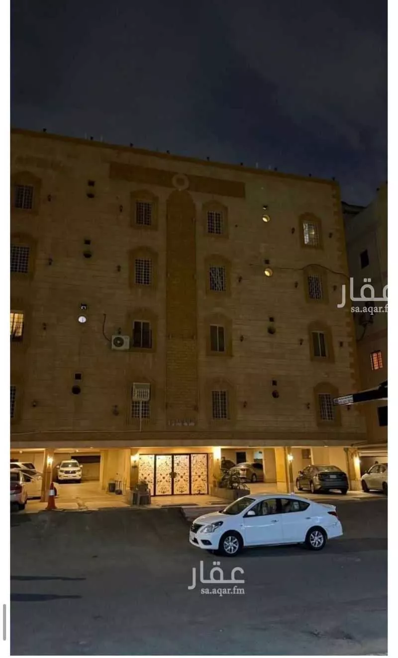4 bedroom apartment in Al Marwa 17