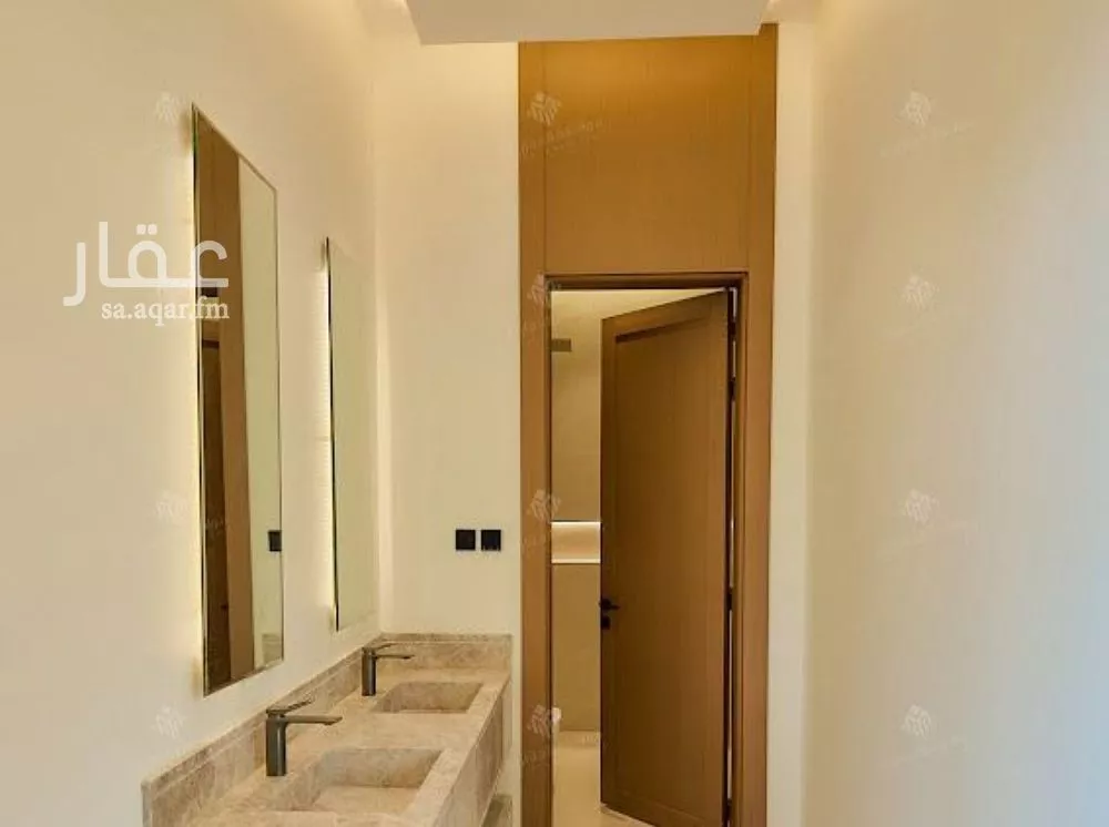 6 bedroom villa in Al Mahdiyyah 2