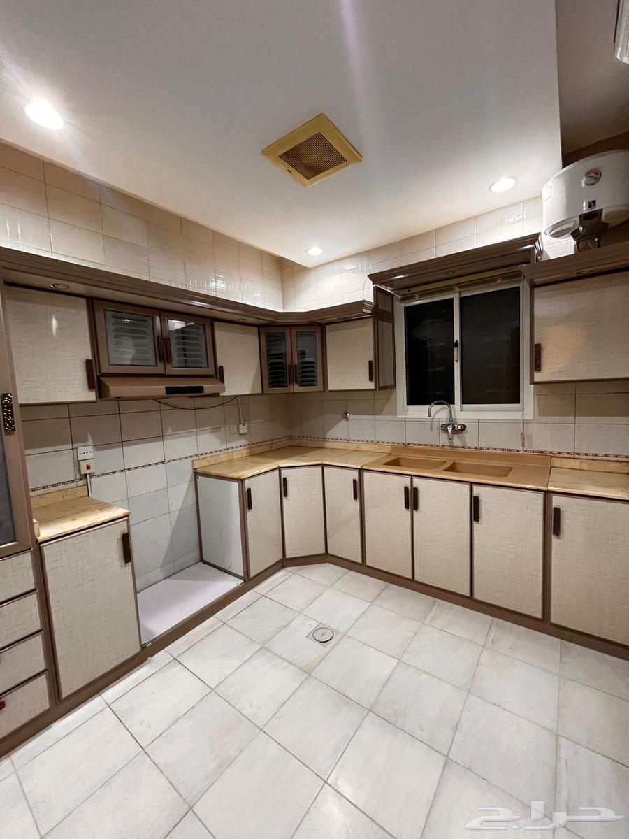 3 bedroom apartment in Al Khuzama 11