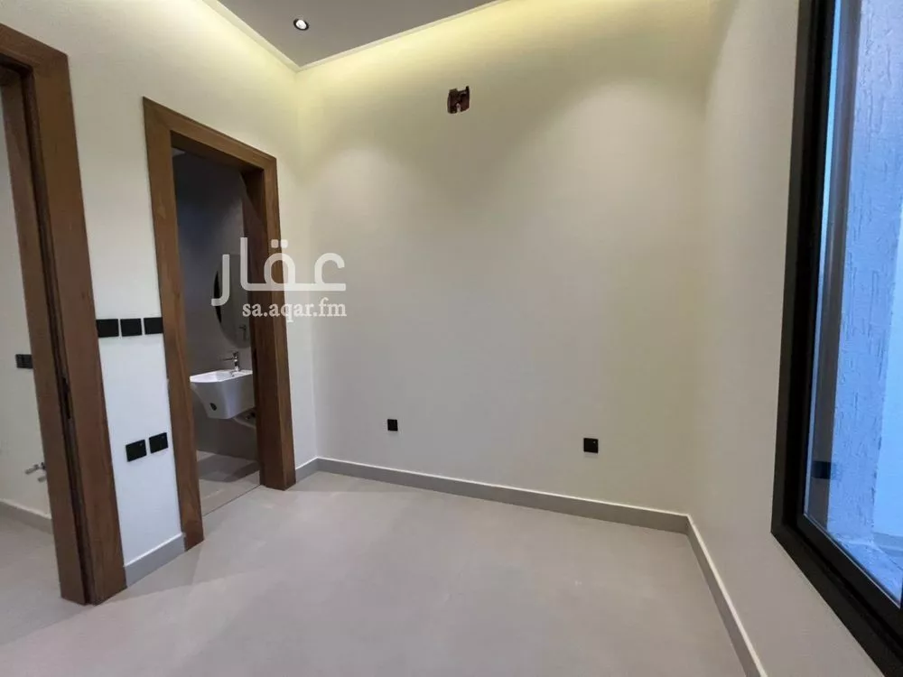 5 bedroom villa in Al Mahdiyyah 24
