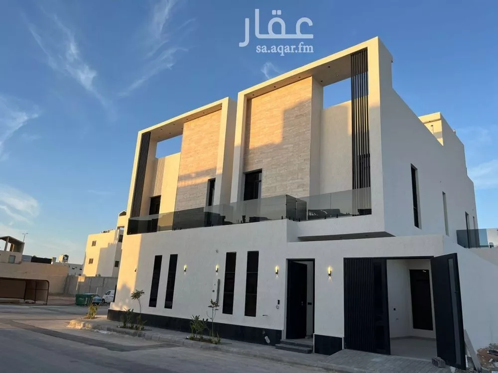 5 bedroom villa in Al Mahdiyyah 4