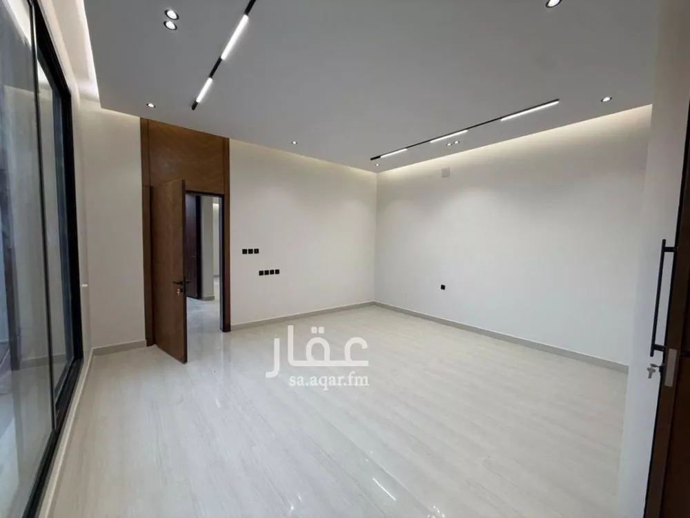 6 bedroom villa in Al Mahdiyyah 12