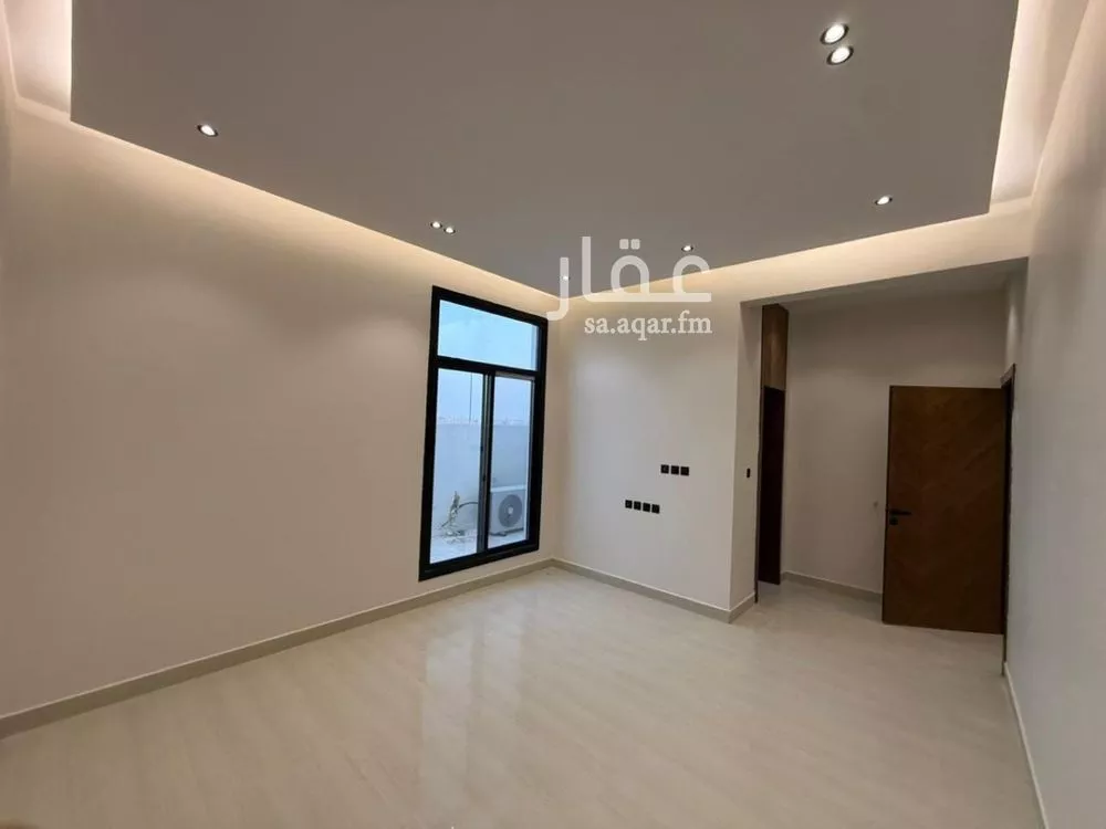6 bedroom villa in Al Mahdiyyah 24