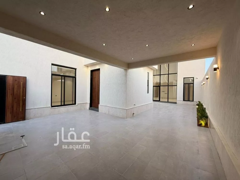 6 bedroom villa in Al Mahdiyyah 5