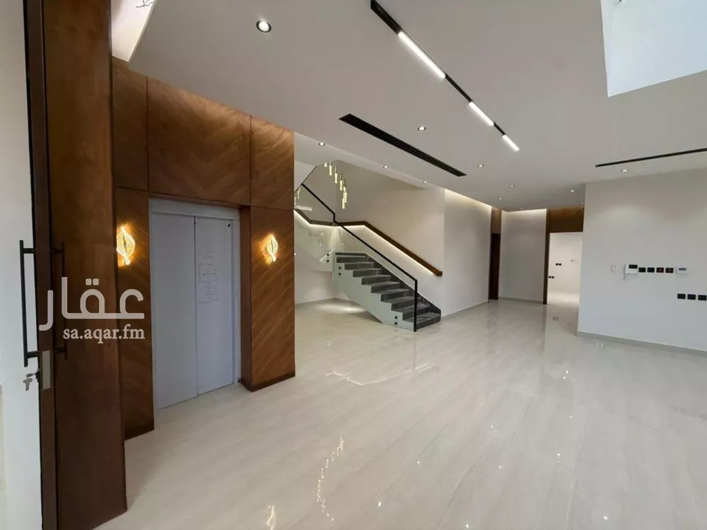 6 bedroom villa in Al Mahdiyyah 9