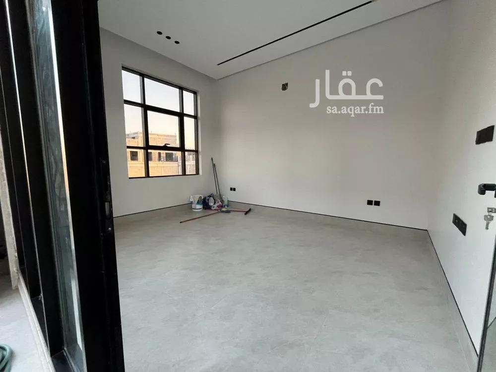 فيلا 6 غرف في المهدية 12