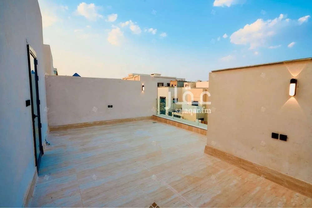 6 bedroom villa in Al Mahdiyyah 23