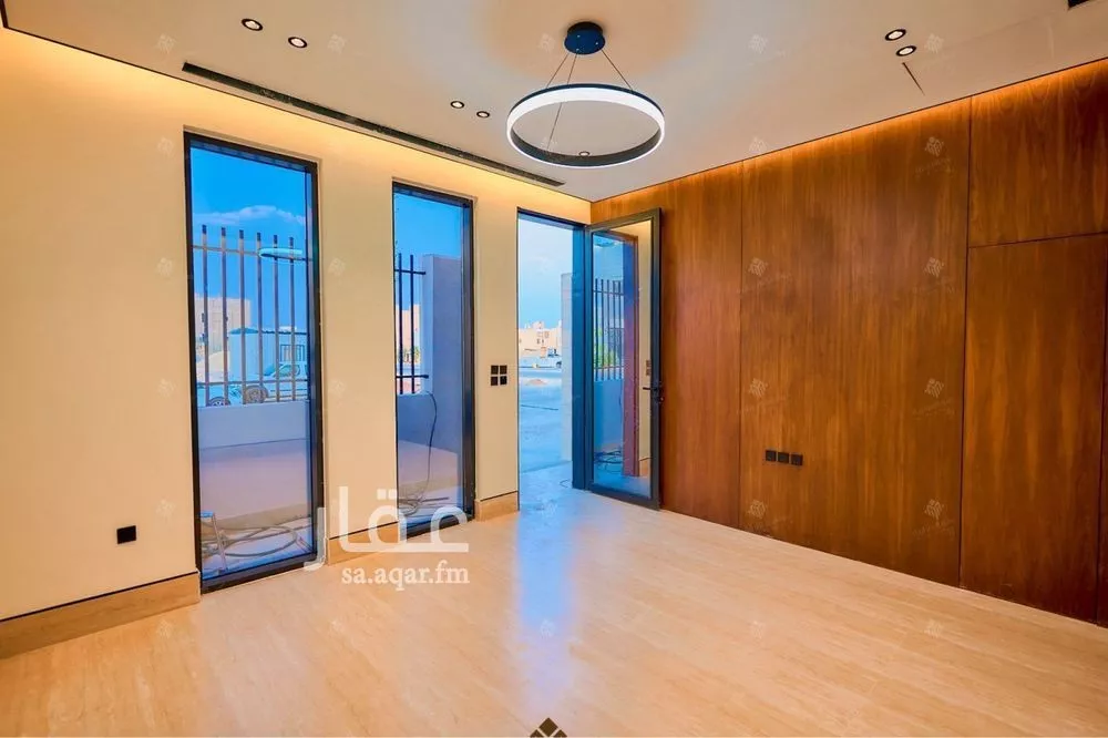 6 bedroom villa in Al Mahdiyyah 25