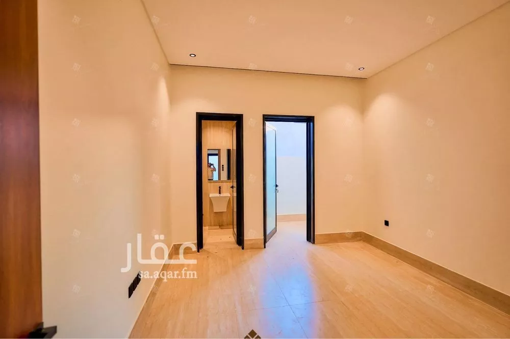 6 bedroom villa in Al Mahdiyyah 28