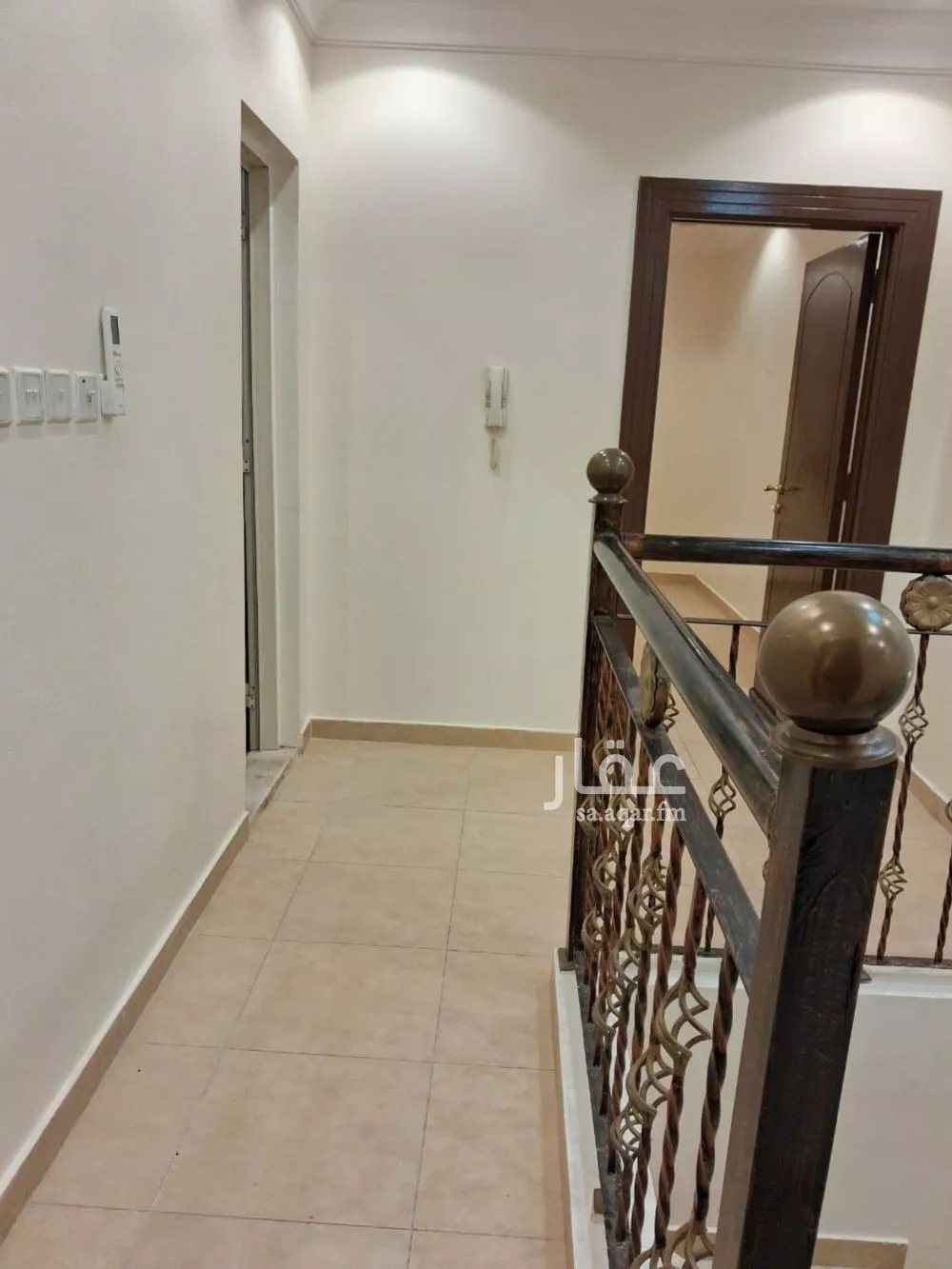 شقة 3 غرف في المغرزات 8