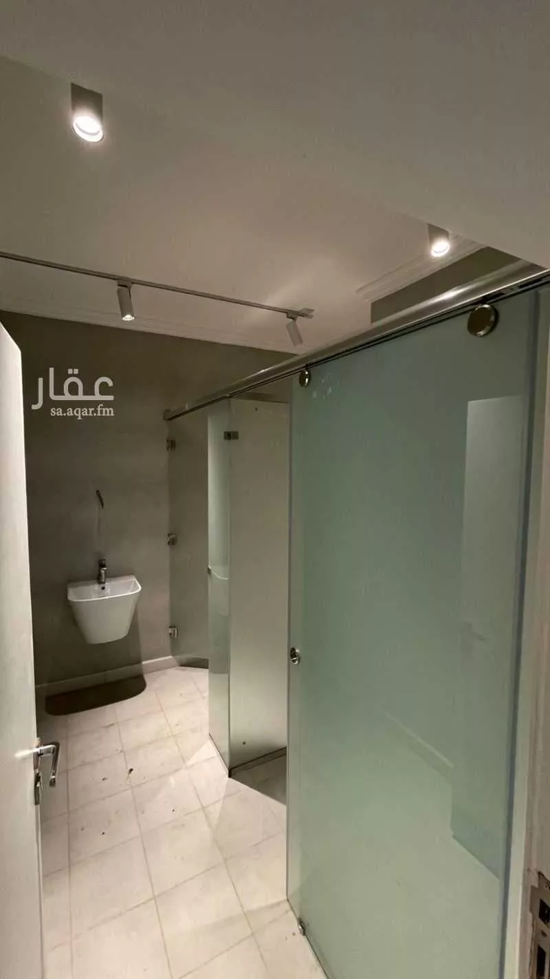 4 bedroom apartment in Al Salamah 14