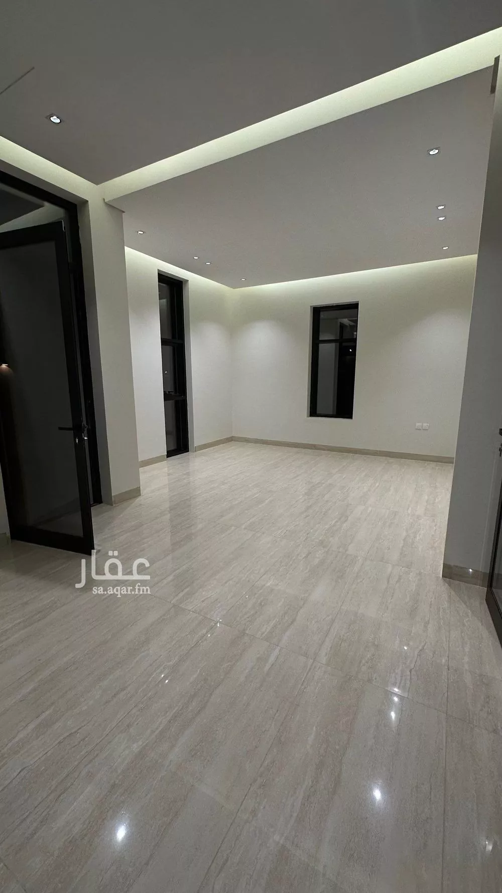 فيلا 7 غرف في المهدية 5