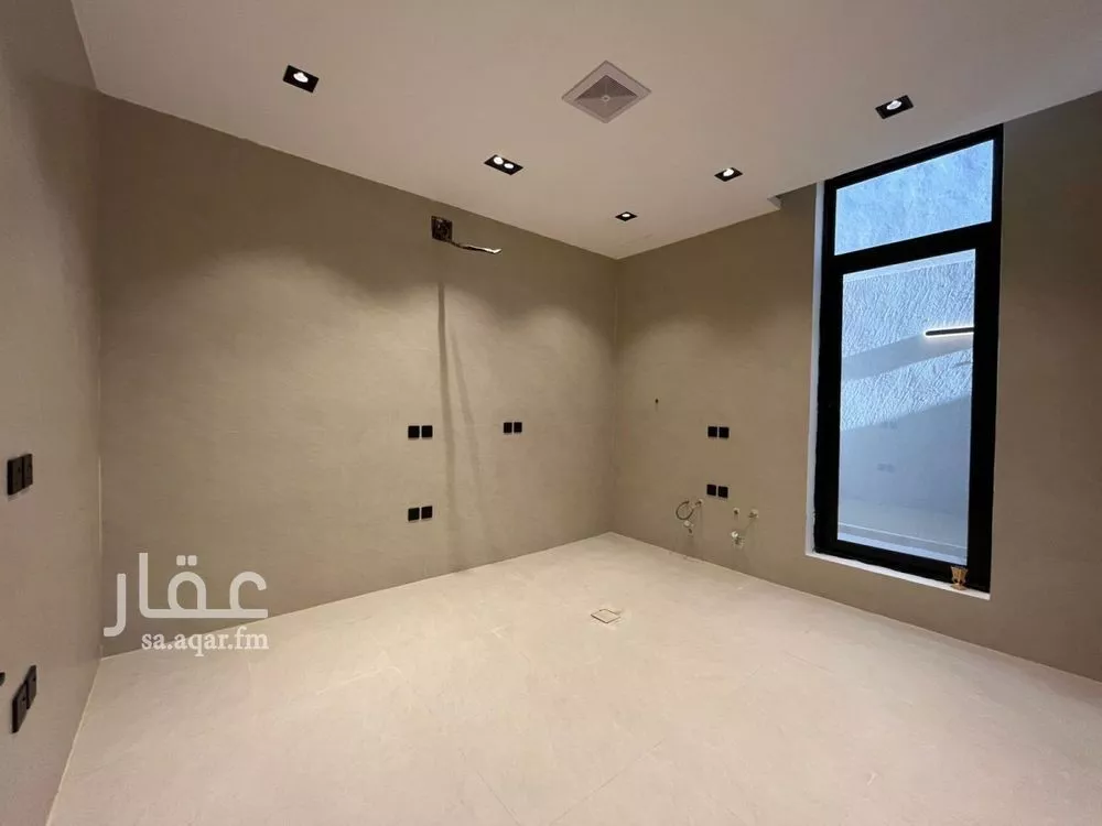 4 bedroom villa in Al Mahdiyyah 5