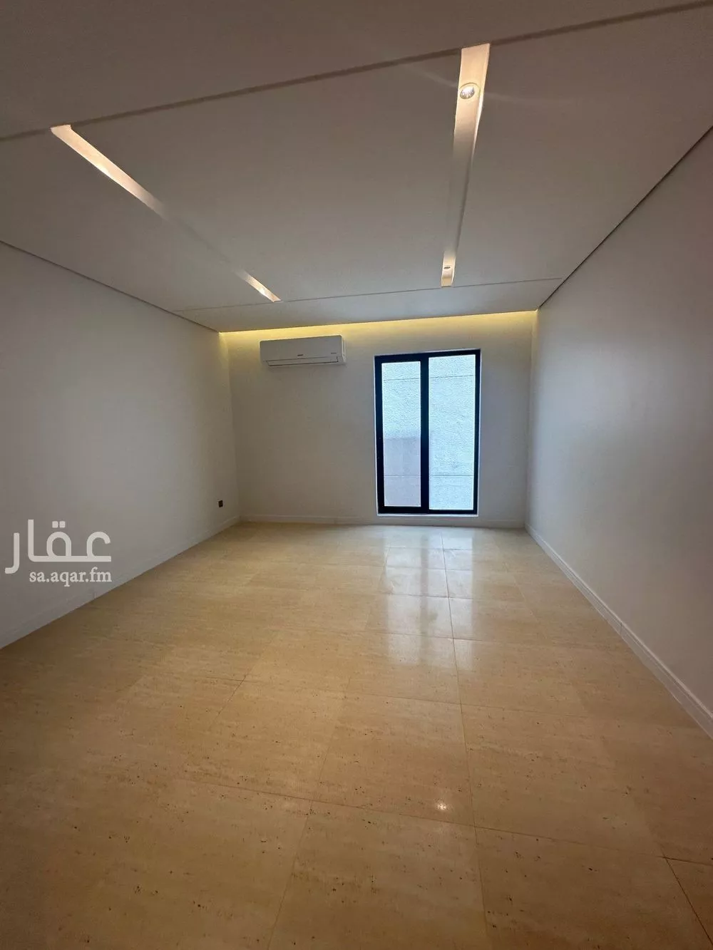 فيلا 5 غرف في العارض 16
