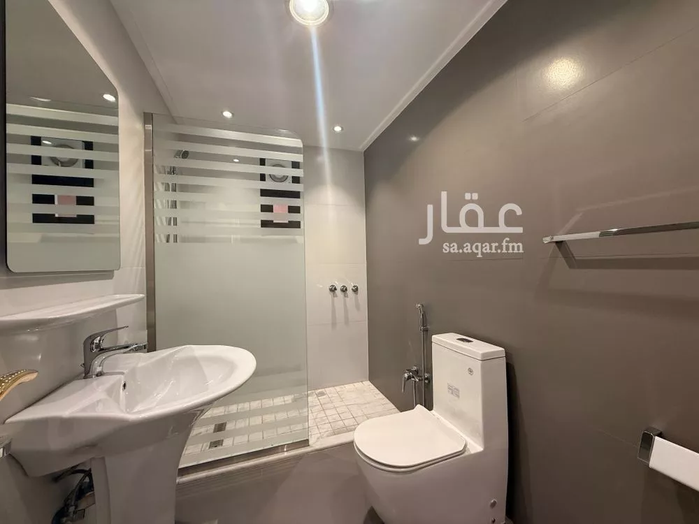 3 bedroom villa in Riyadh 13