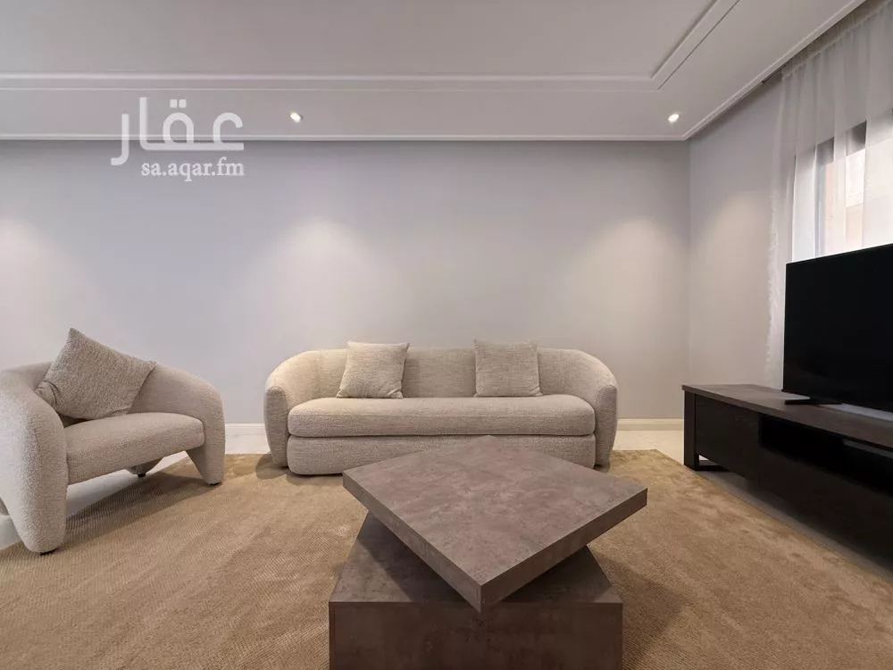 فيلا 3 غرف في النخيل 12