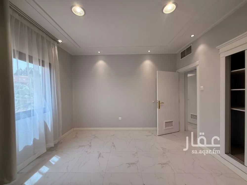 فيلا 3 غرف في النخيل 26