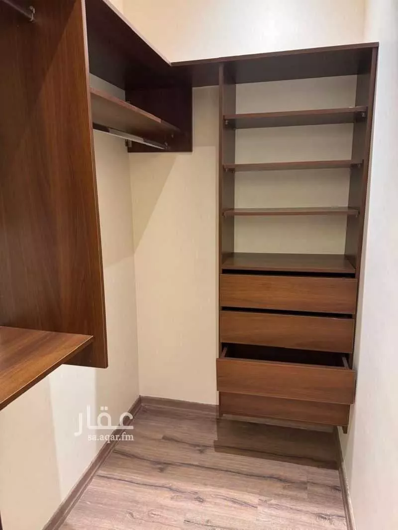 3 bedroom apartment in Al Salamah 10