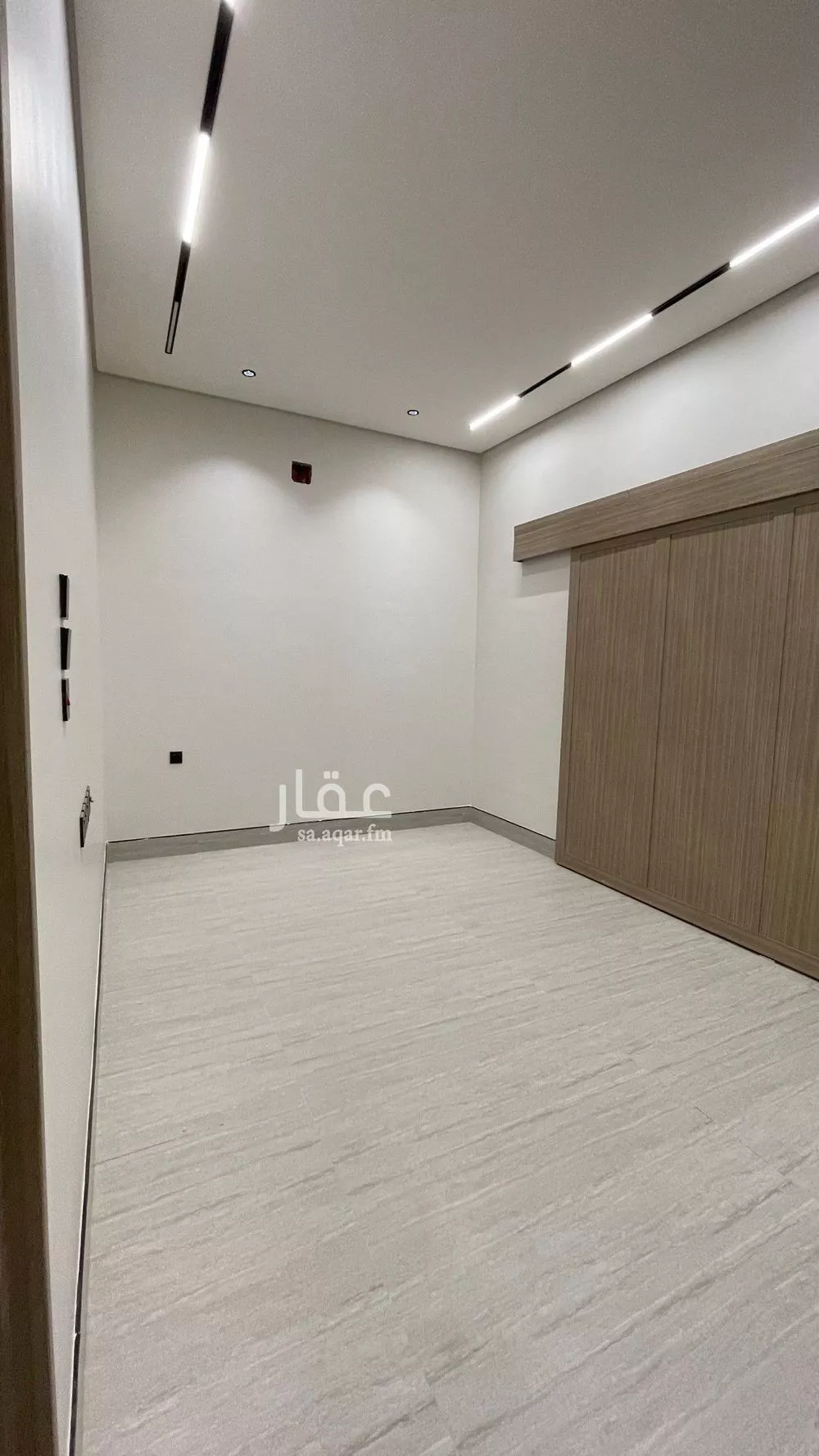 5 bedroom villa in Al Mahdiyyah 2