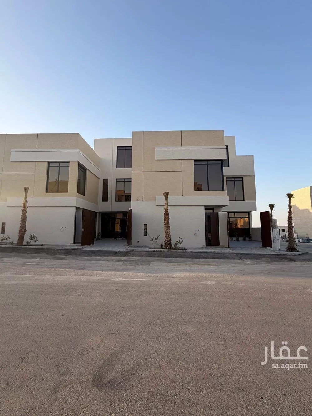 6 bedroom villa in Al Mahdiyyah 2