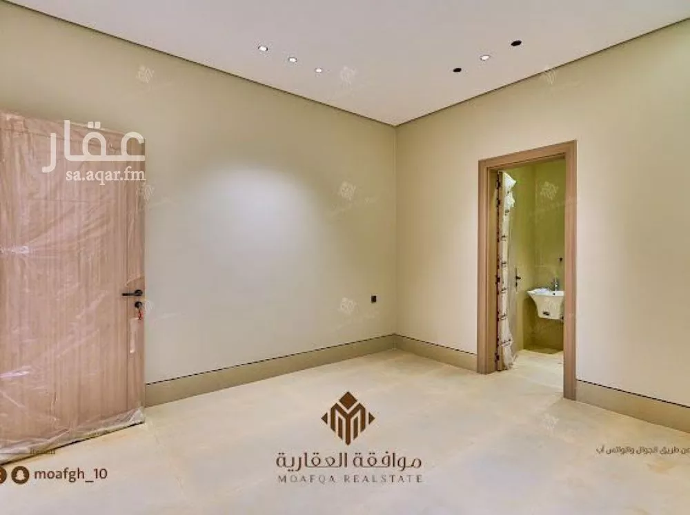 5 bedroom villa in Al Mahdiyyah 11
