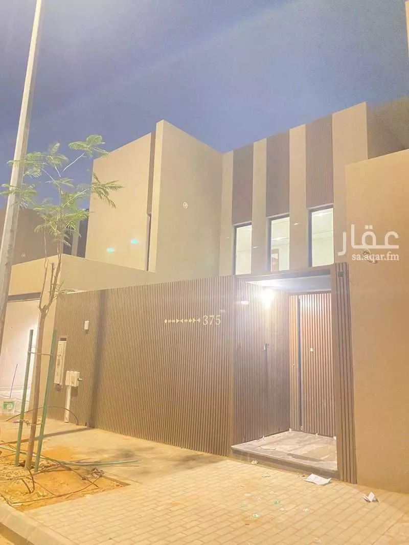 5 bedroom villa in Al Aridh 6