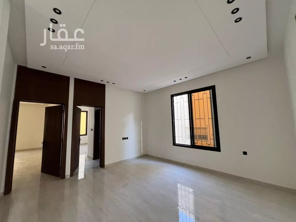 5 bedroom apartment in Al Hazm 17