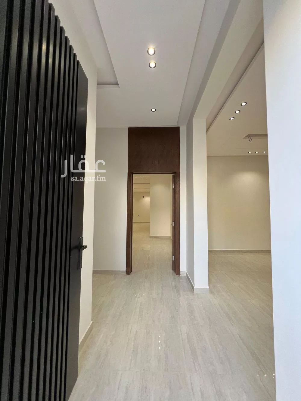 5 bedroom apartment in Al Hazm 8