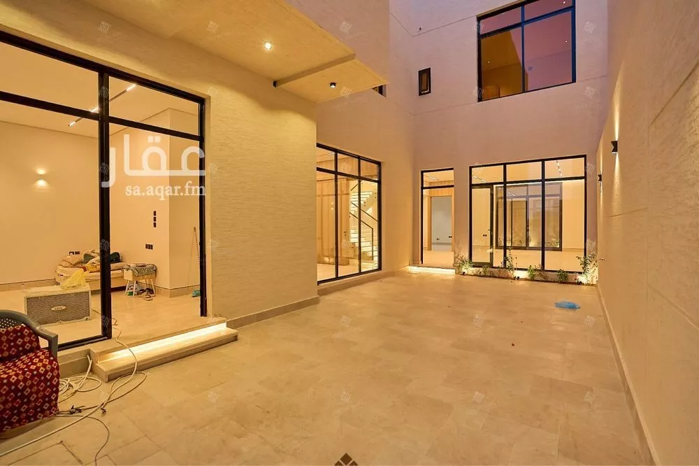 5 bedroom villa in Al Mahdiyyah 5