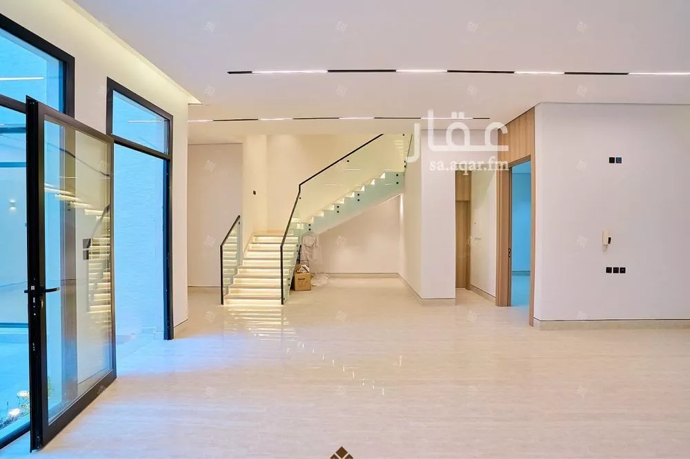 5 bedroom villa in Al Mahdiyyah 10