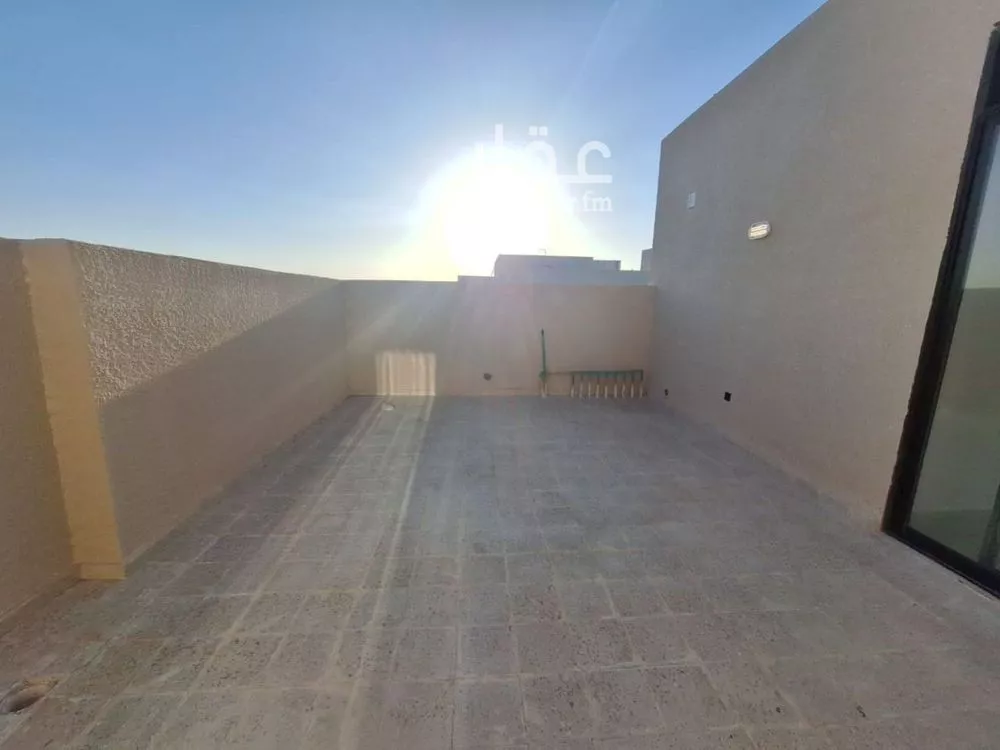 5 bedroom villa in Al Mahdiyyah 4