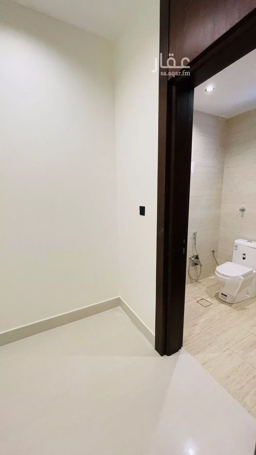 5 bedroom villa in Al Uraija Al Gharbiyah 12