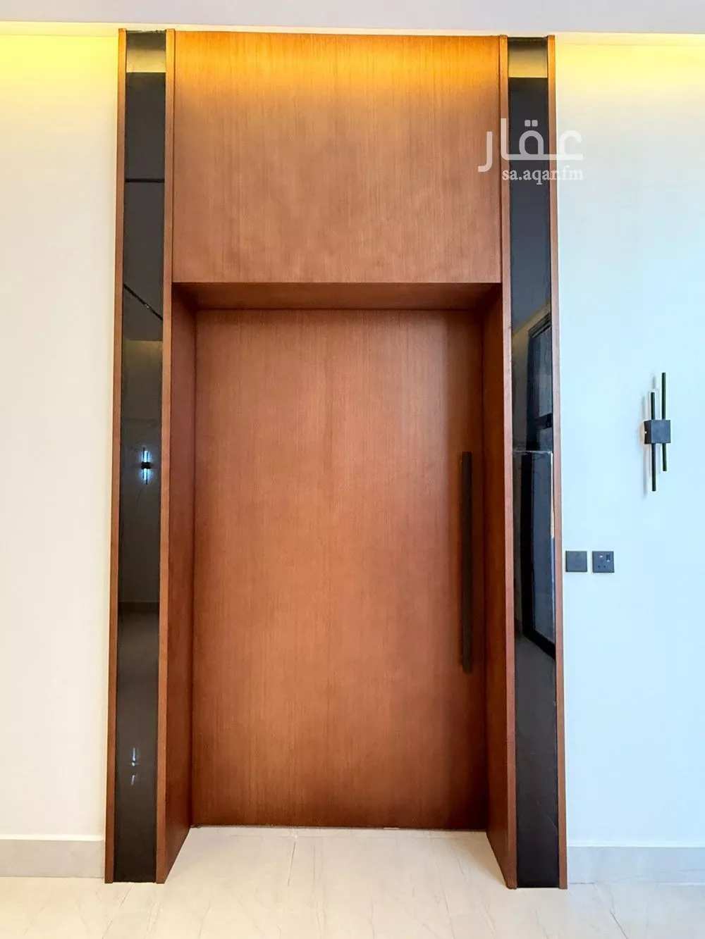 فيلا 5 غرف في الخليج 20