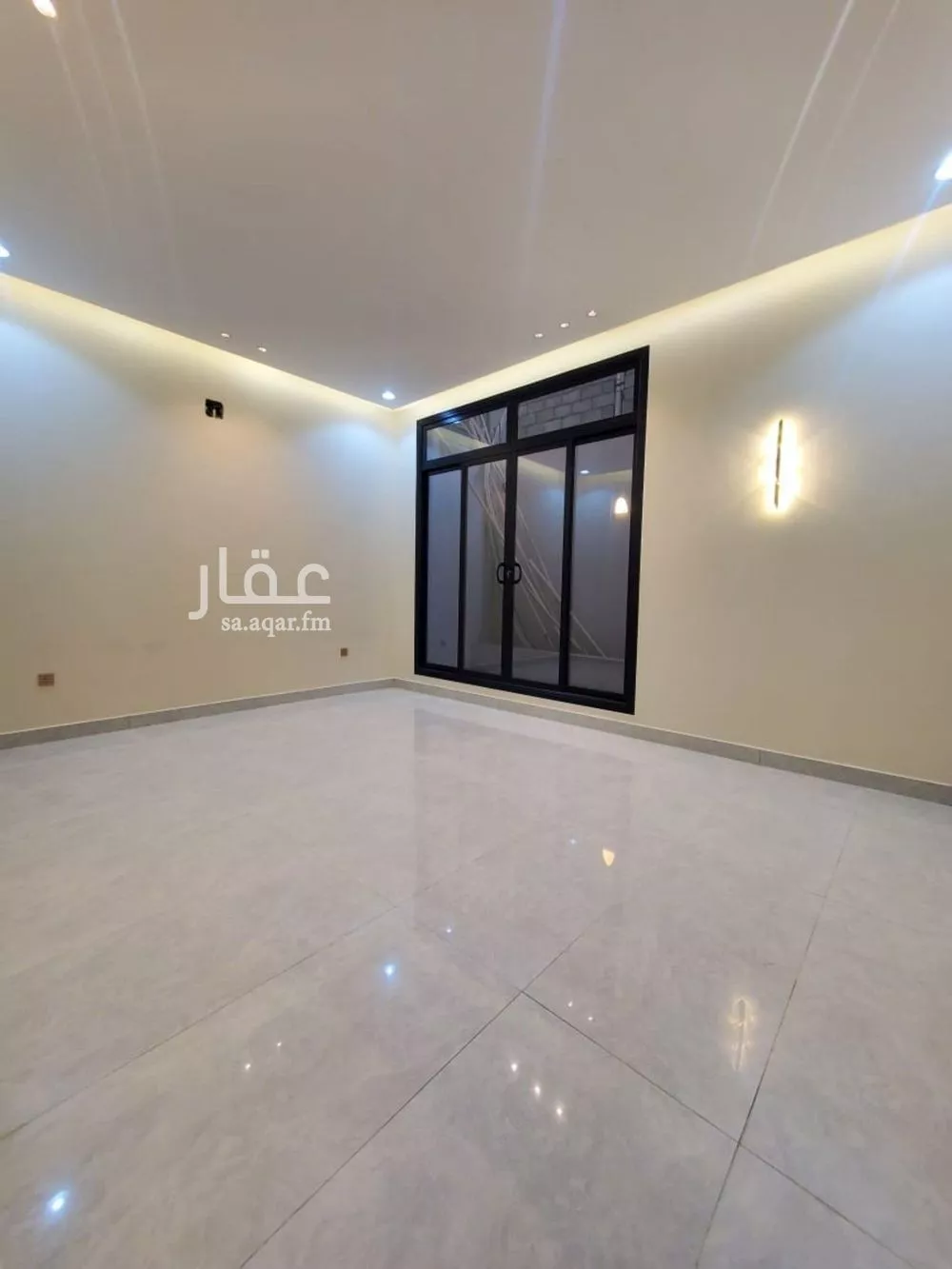 فيلا 6 غرف في الجنادرية 9